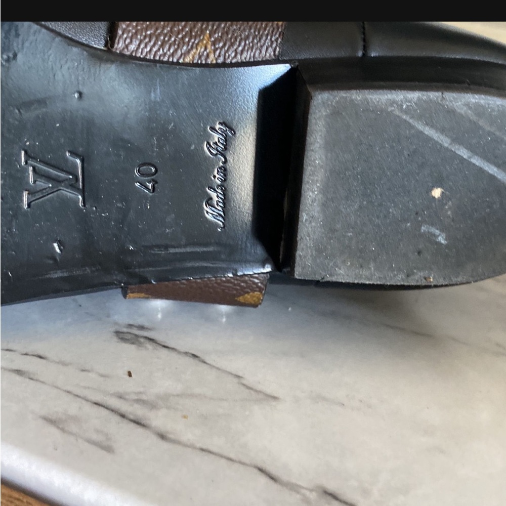Louis Vuitton boots - Picture 2 of 7